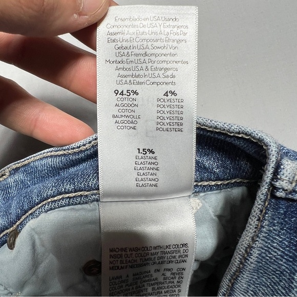 Mother The Insider Crop Step Fray Jeans in Reckless On A Shiny White Vespa Sz 25 - Picture 8 of 15